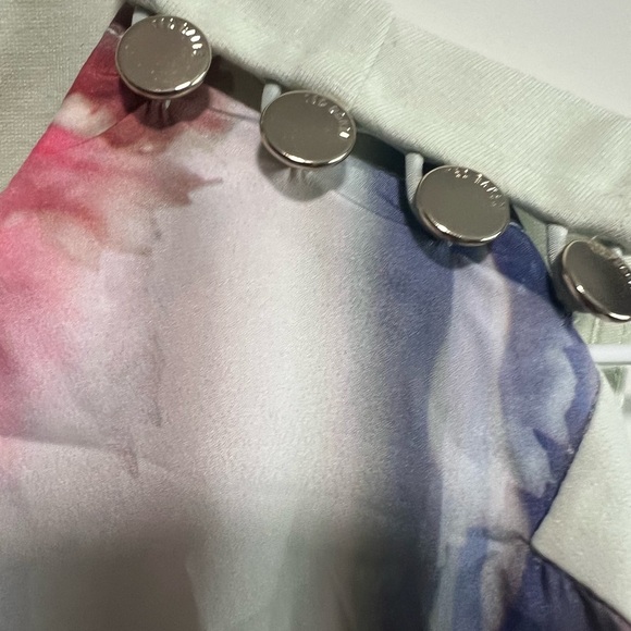 Ted Baker London Dahnni Ted Baker London
Sugar Sweet Floral Tunic Dress - Picture 6 of 9